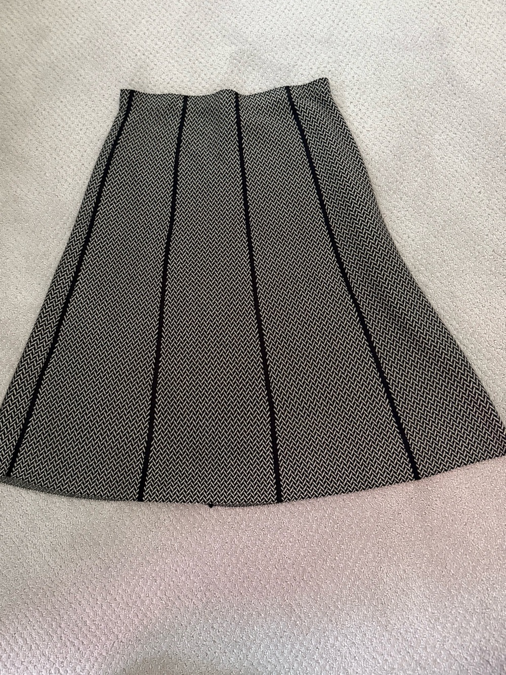 💜Macy’s Ninety Clothing Co Black and White Patterned A-Line Knit Midi Skirt NWT